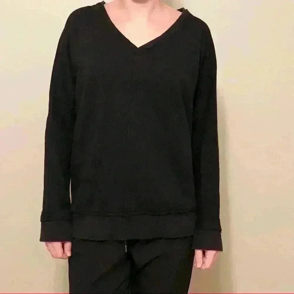 Sperry Women’s Vintage V-Neck Sweater